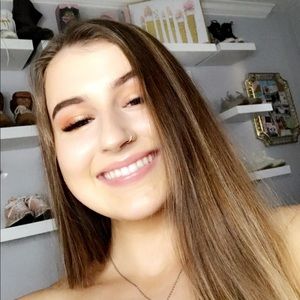 Meet your Posher, Alyss